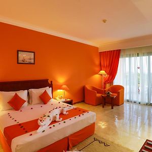 Double or Twin Room Sea View